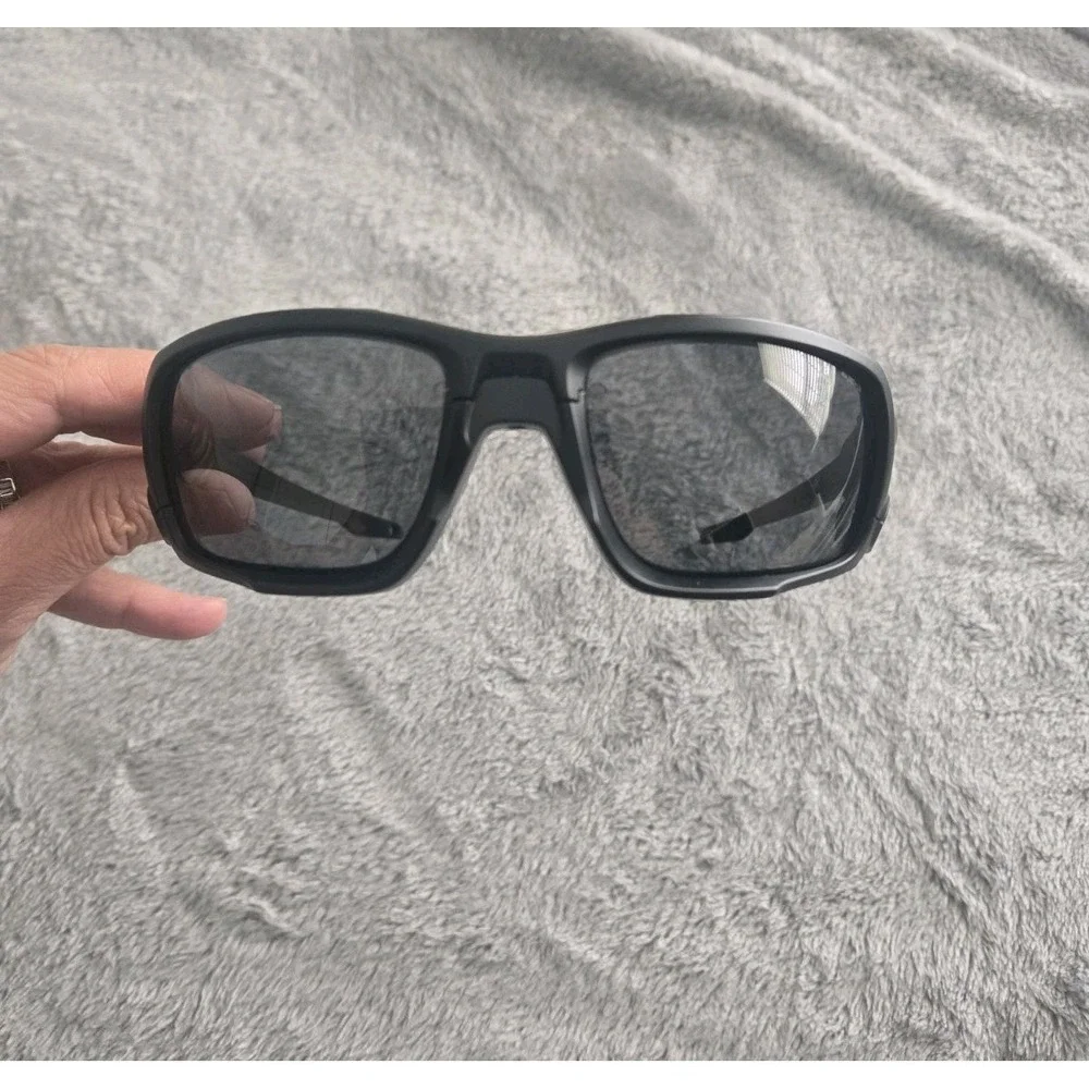 Oakley SHOCKTUBE Matte Black POLARIZED BALLISTIC Grey Sunglass OO9329-09
